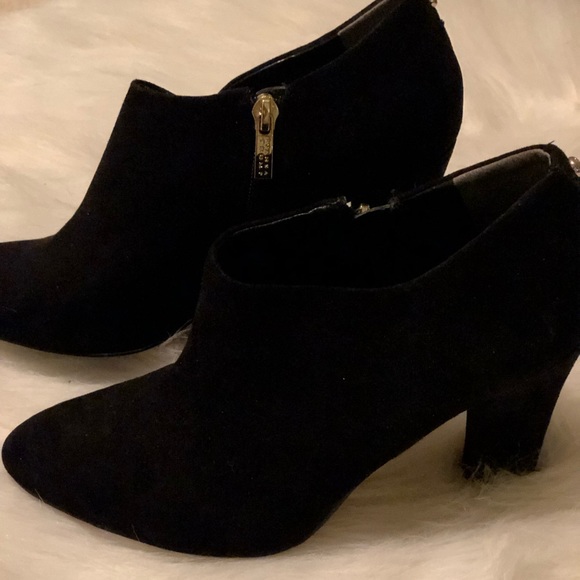 Ivanka Trump Shoes - Ivanka Trump Black Booties